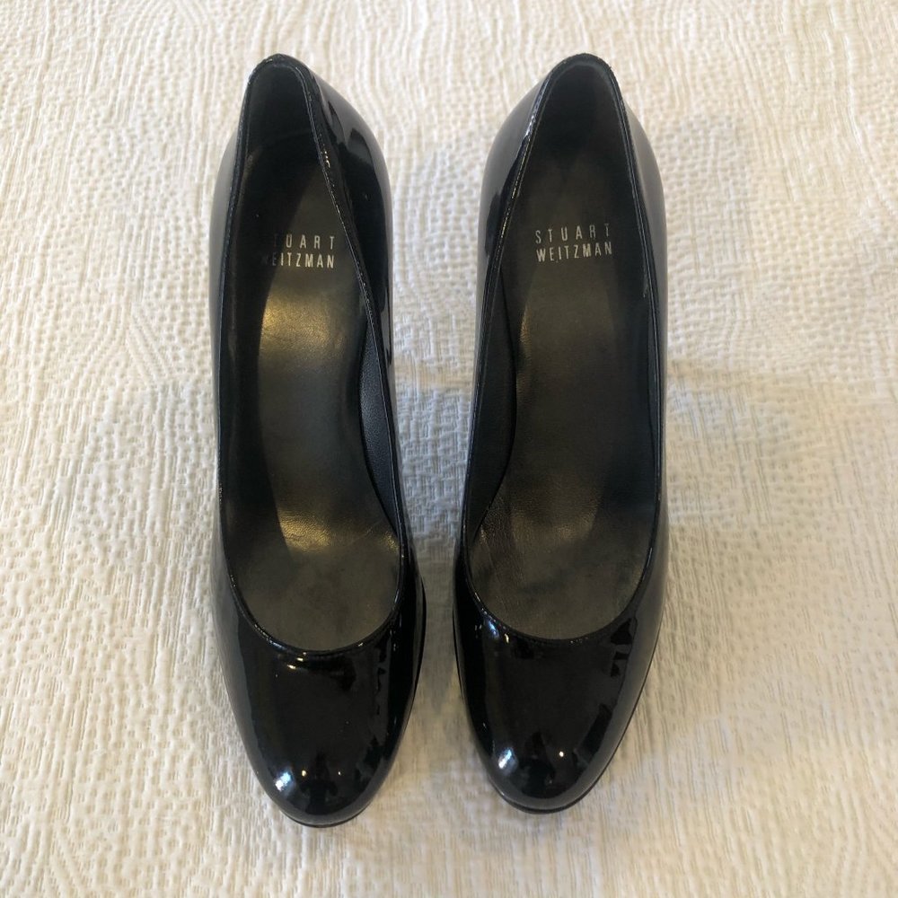 Stuart Weitzman Black Patent Leather Pump